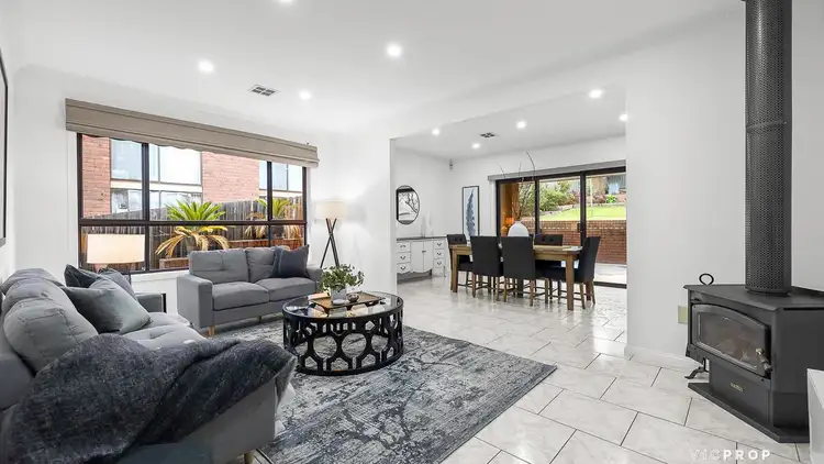 Fifth view of Homely house listing, 25 Highview Crescent, Macleod VIC 3085