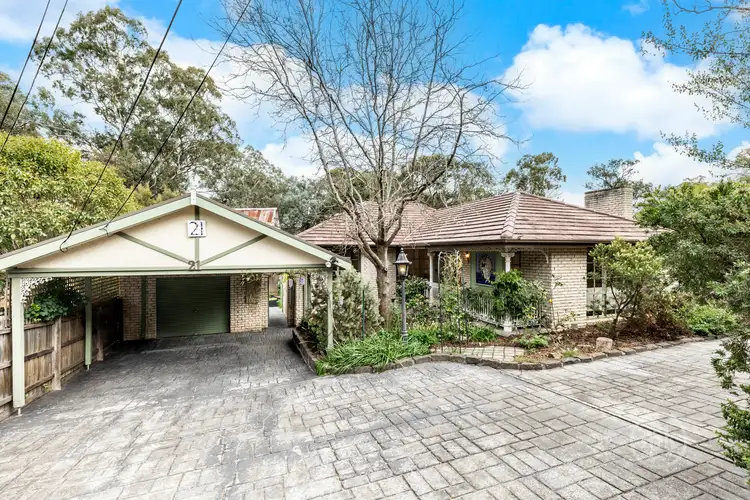 21 Davies Drive, Eltham VIC 3095