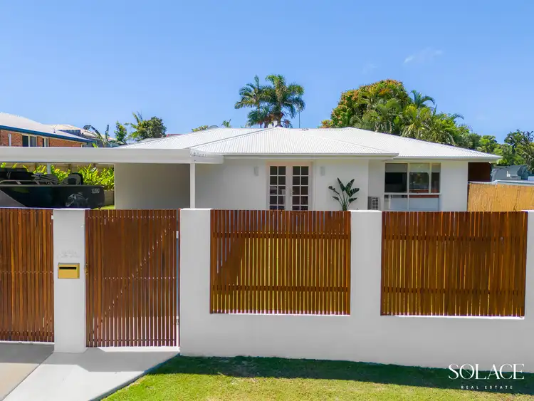 16 Curtis Avenue, Boyne Island QLD 4680
