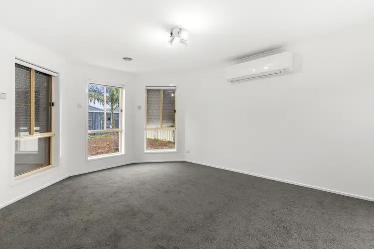 Second view of Homely house listing, 32 Cityview Crescent, Tarneit VIC 3029