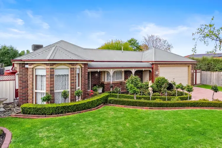 5 Carbine Court, New Gisborne VIC 3438