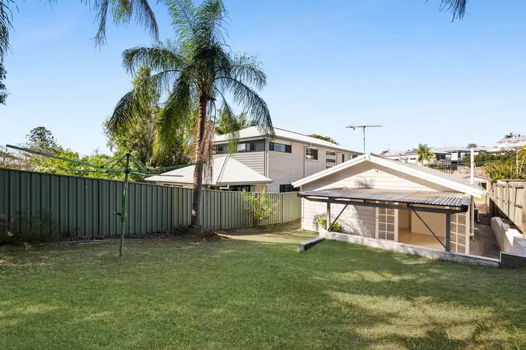 13 Castor Avenue, Coorparoo QLD 4151