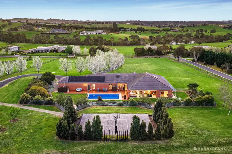 35 Sunset Drive, Chirnside Park VIC 3116