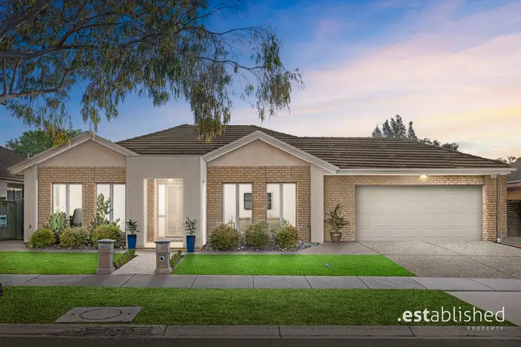 6 Liberty Drive, Sanctuary Lakes VIC 3030
