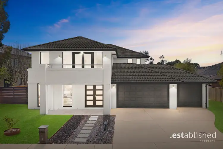5 River Walk Drive, Sanctuary Lakes VIC 3030