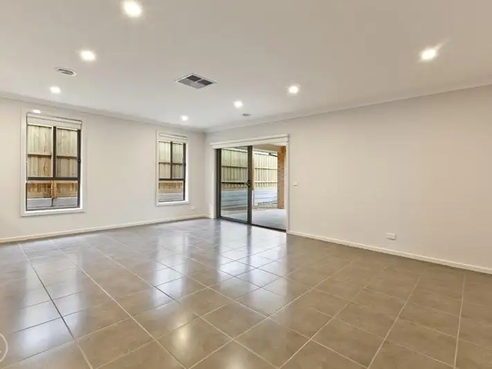 Fourth view of Homely house listing, 10 Gyrfalcon Way, Doreen VIC 3754