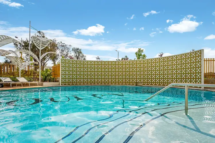 17 Summerfield Close