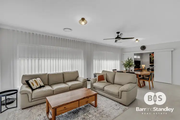 Sixth view of Homely house listing, 32 Dichiera Bend, Dalyellup WA 6230