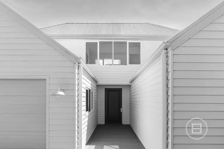 Main view of Homely house listing, 2/28 Potton Avenue, Rosebud VIC 3939