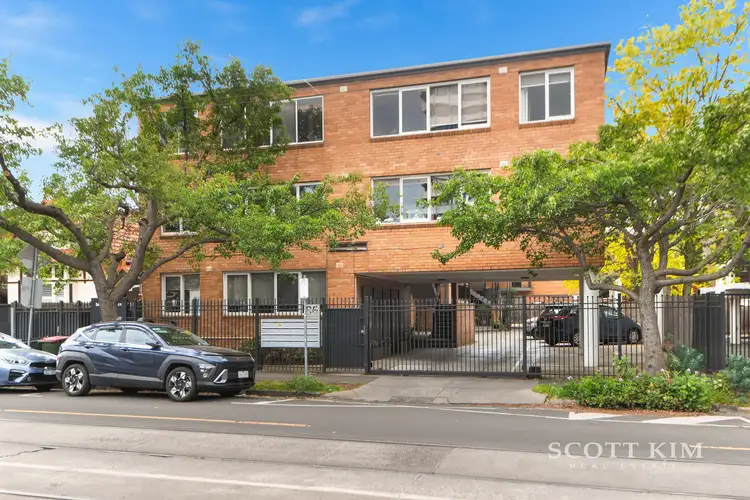 2/86 Park Street, St Kilda West VIC 3182