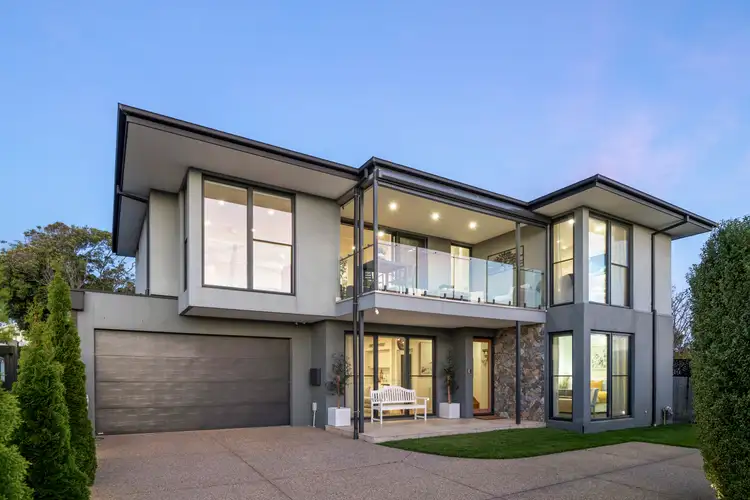 14 Morven Street, Mornington VIC 3931