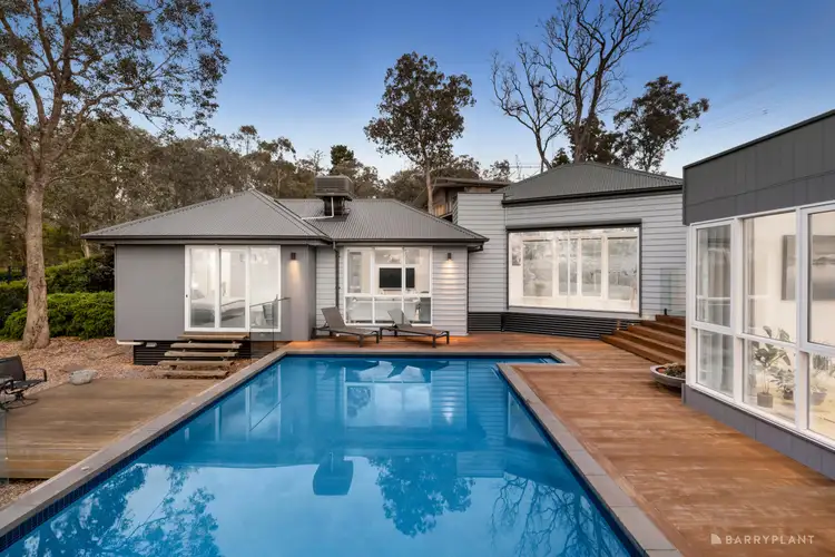 19 Amersham Drive, Warrandyte VIC 3113