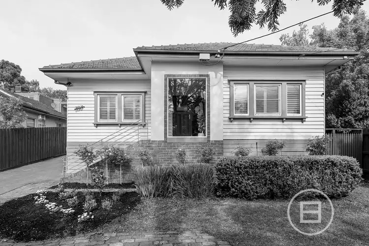 393 Pascoe Vale Road, Strathmore VIC 3041