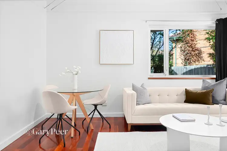 Fourth view of Homely apartment listing, 2/4 Eildon Court, St Kilda VIC 3182