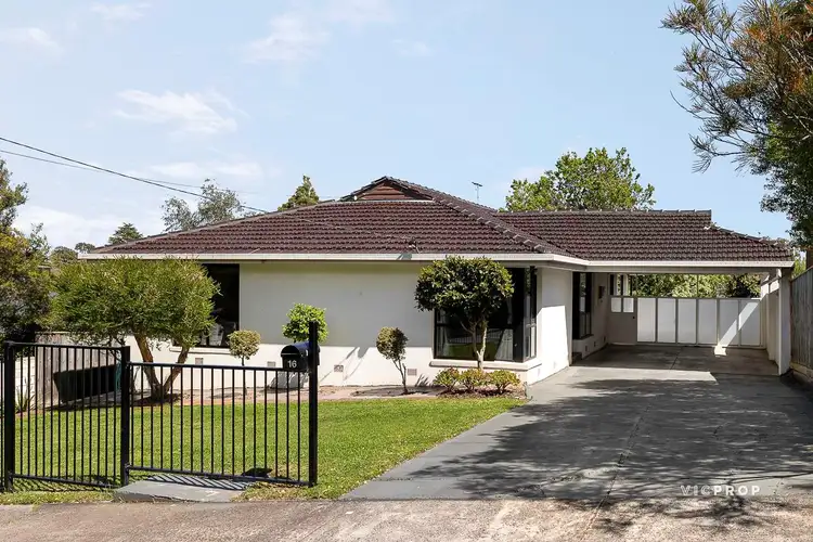 16 Brendan Avenue, Doncaster VIC 3108