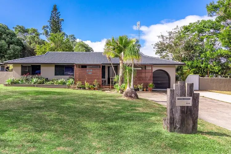2 Inderwong Avenue, Ocean Shores NSW 2483