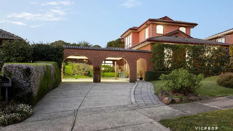 11 Northwood Drive, Viewbank VIC 3084
