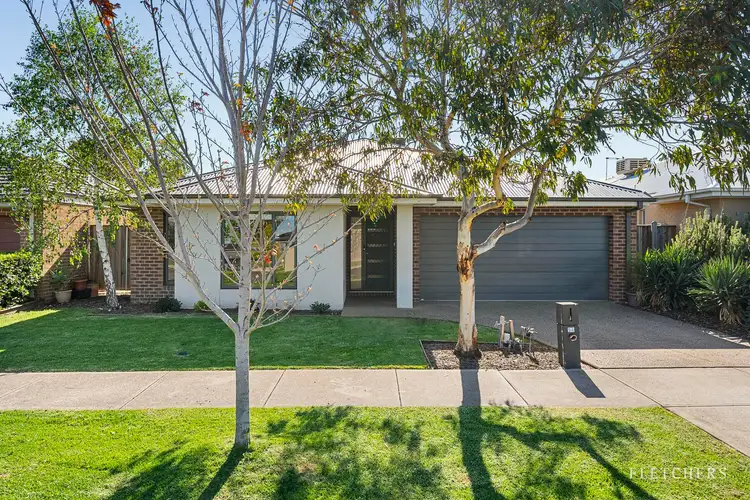 54 STRETTLE Crescent, Cranbourne North VIC 3977