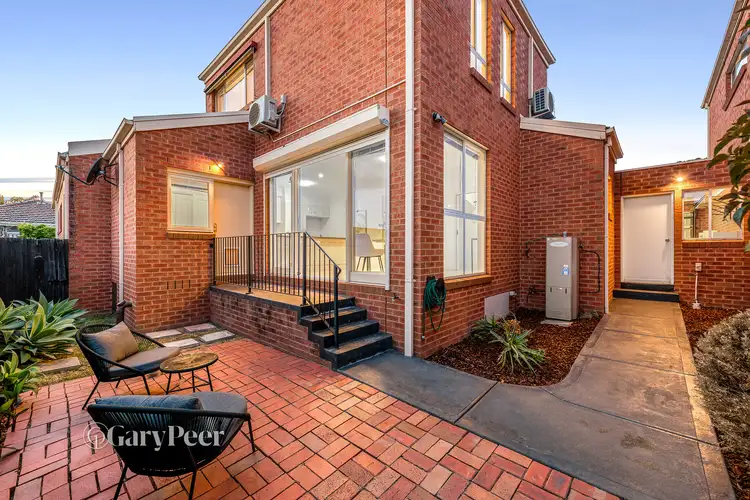 2/2 Moore Street, Caulfield South VIC 3162