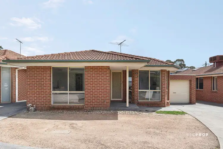 2/17 Lakeview Avenue, Rowville VIC 3178