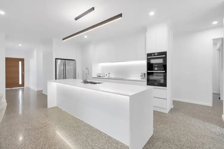 Sixth view of Homely house listing, 10 Lakeview Street, Smithfield QLD 4878