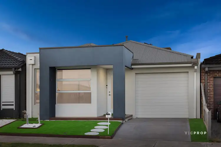 7 Escapade Street, Tarneit VIC 3029