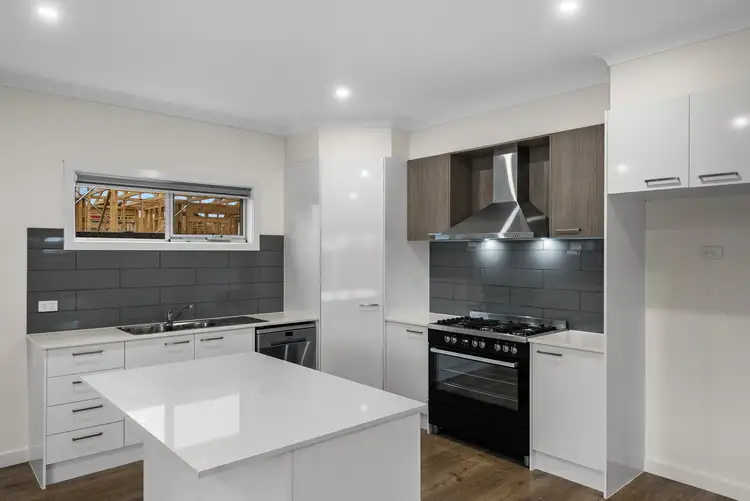 Third view of Homely unit listing, 9/4 Gordon Crescent, Romsey VIC 3434