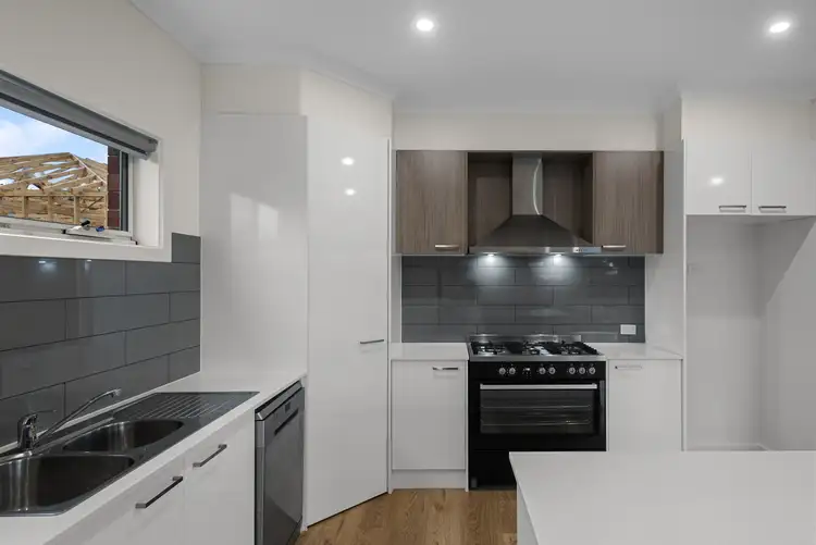 Fourth view of Homely unit listing, 9/4 Gordon Crescent, Romsey VIC 3434