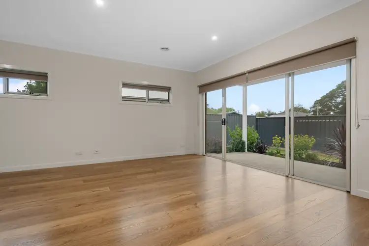 Fifth view of Homely unit listing, 9/4 Gordon Crescent, Romsey VIC 3434