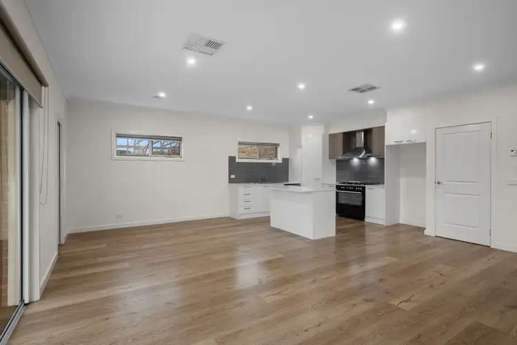 Sixth view of Homely unit listing, 9/4 Gordon Crescent, Romsey VIC 3434