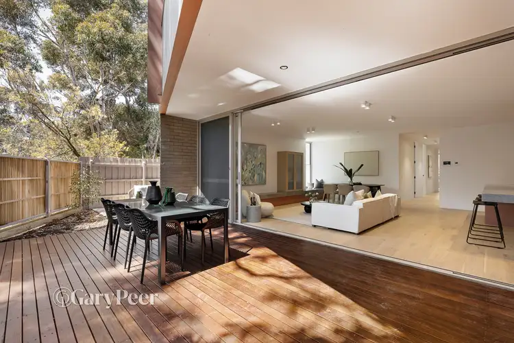 2/2A Spray Street, Elwood VIC 3184