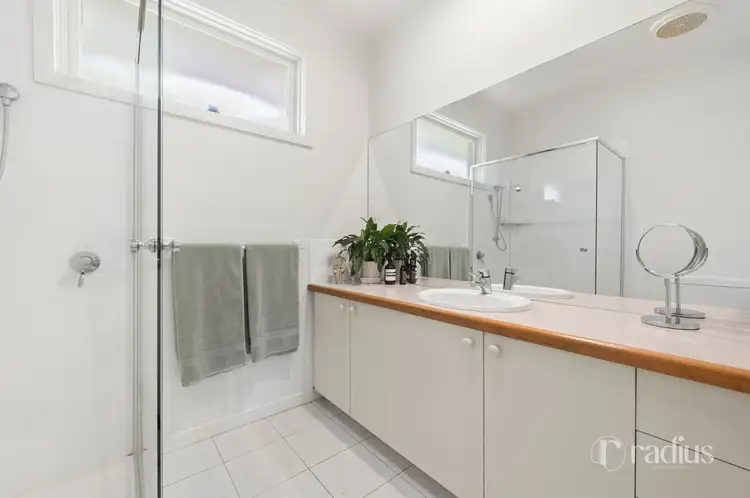 Sixth view of Homely unit listing, 1/29 Beleura Hill Road, Mornington VIC 3931