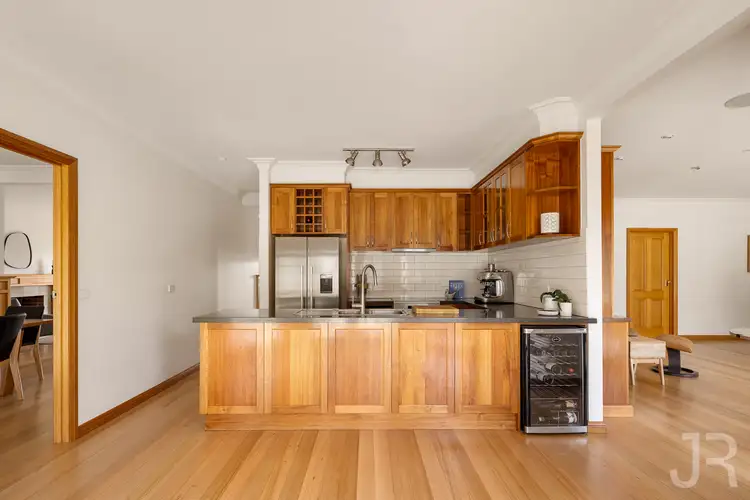 Sixth view of Homely house listing, 8 Clover Close, Berwick VIC 3806