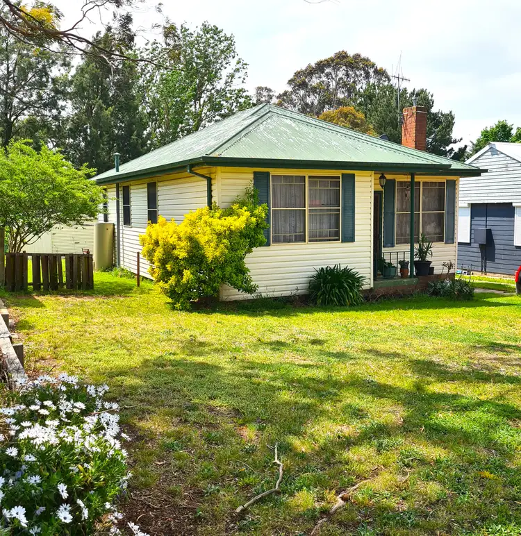 33 Wyatt Street, Goulburn NSW 2580