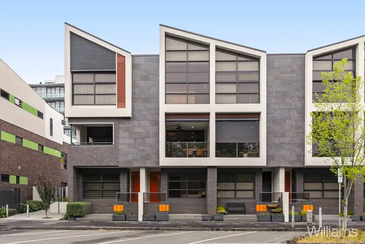 13 Nelson Place