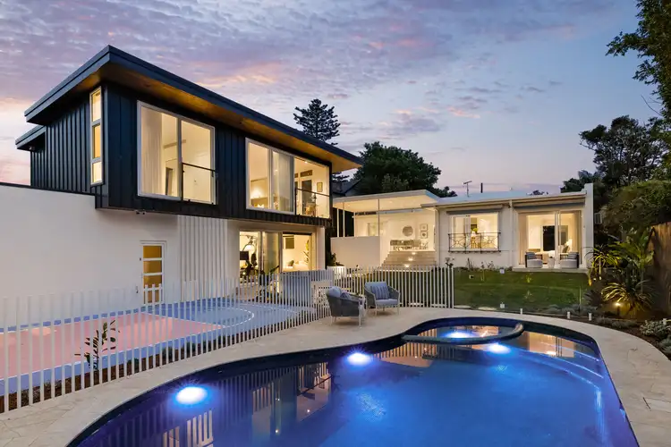 19 Palmerston Place, Seaforth NSW 2092