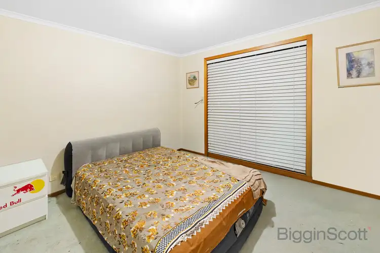 Fifth view of Homely house listing, 13 Lancelot Court, Kings Park VIC 3021