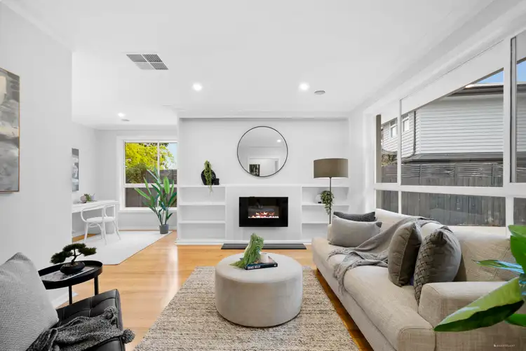 Second view of Homely unit listing, 1/5 Valency Court, Mitcham VIC 3132