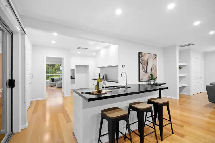 Fifth view of Homely unit listing, 1/5 Valency Court, Mitcham VIC 3132