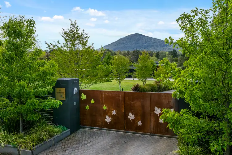 16 Honour Avenue, Mount Macedon VIC 3441