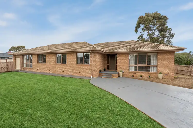 1 Rethel Close, Keilor Downs VIC 3038