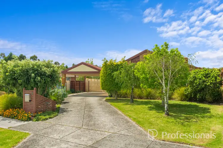 9 Downshire Close, Wantirna South VIC 3152