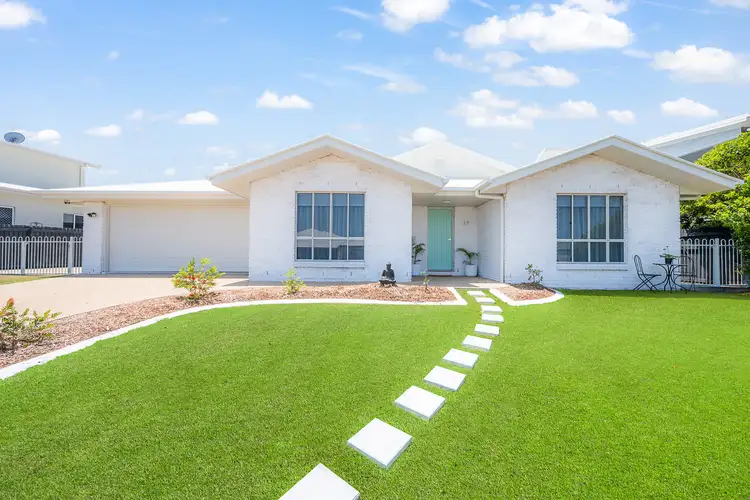 17 Riverside Drive, Tannum Sands QLD 4680