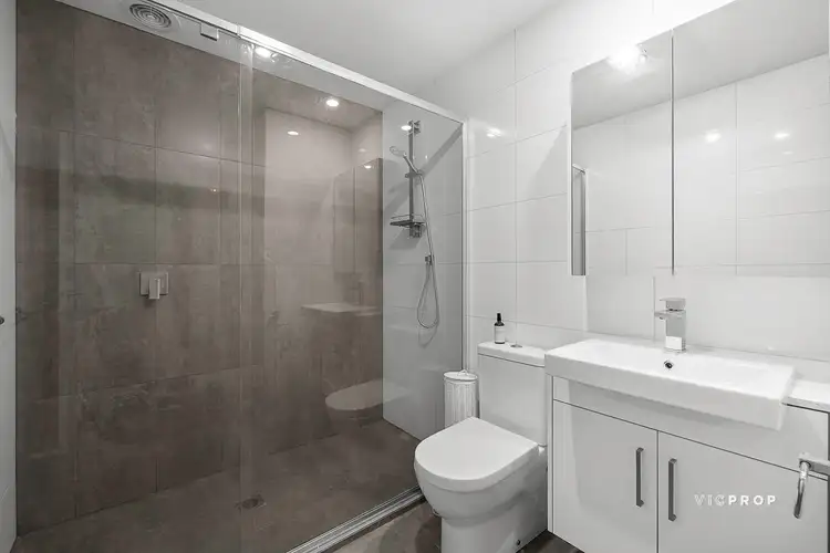 Sixth view of Homely apartment listing, 4/388 Murray Road, Preston VIC 3072