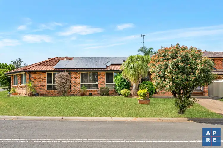 2/13 Claremont Crescent, Hinchinbrook NSW 2168