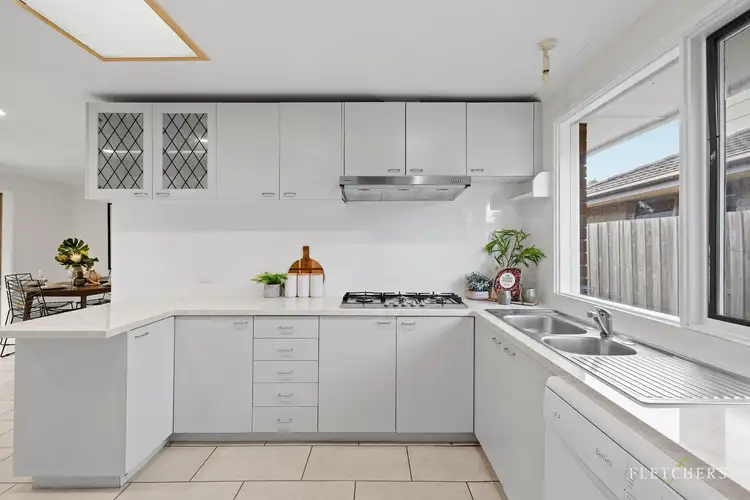 Second view of Homely house listing, 8 Lunn Court, Narre Warren VIC 3805