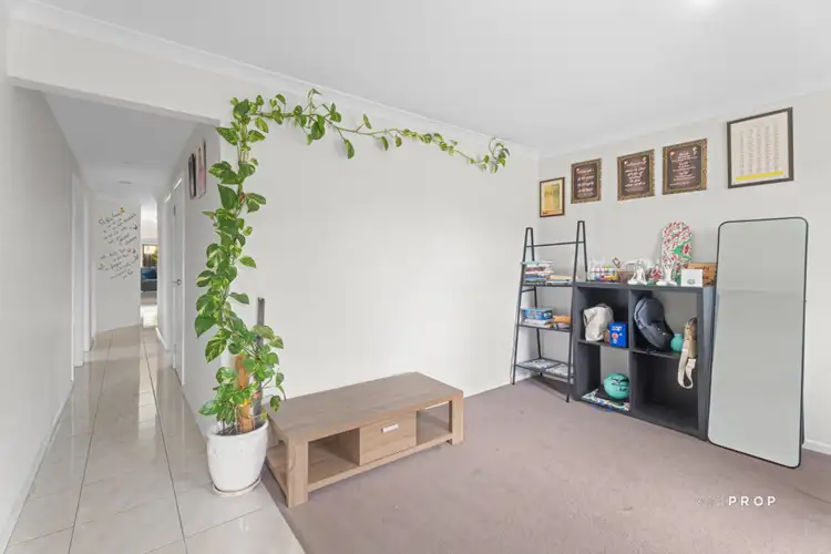 Second view of Homely house listing, 1/25 Horseshoe Circuit, Truganina VIC 3029