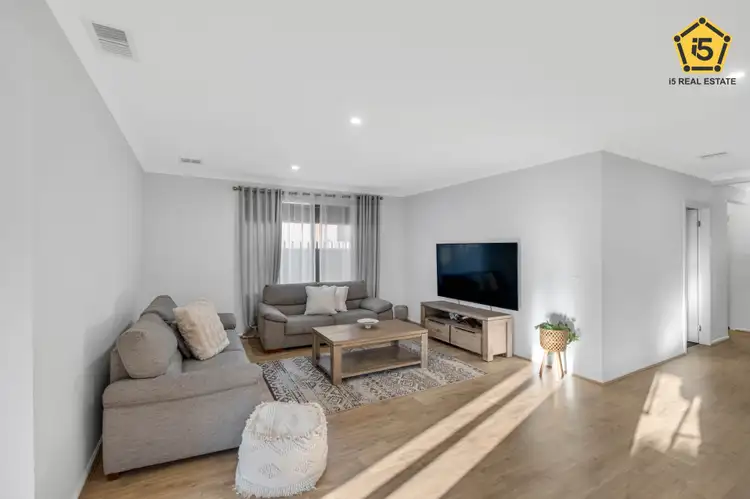 Sixth view of Homely house listing, 8 Milecastle Street, Tarneit VIC 3029