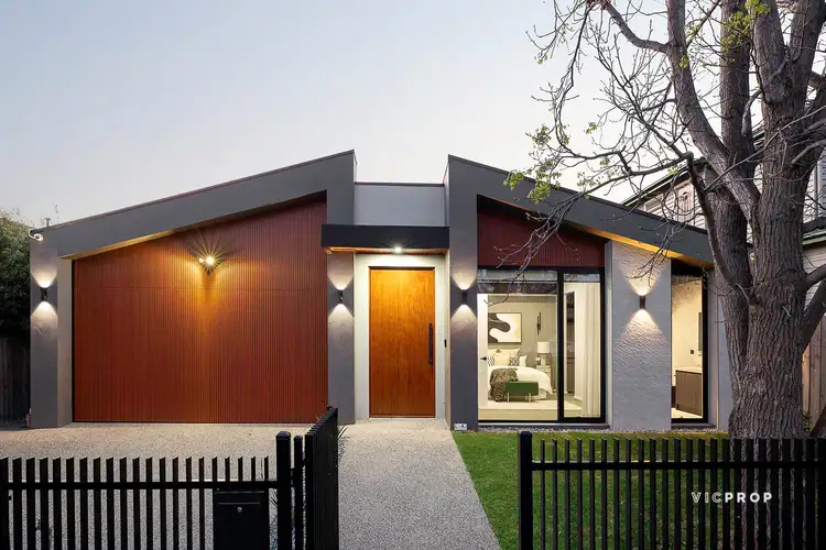 9 Lincoln Road, Essendon VIC 3040