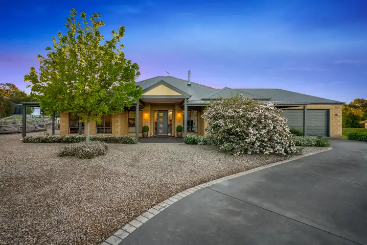 9 Freeman Court, Gisborne VIC 3437